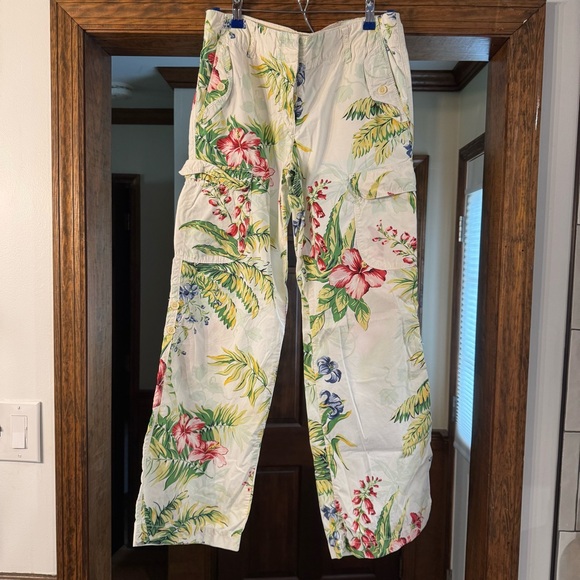 Tommy Hilfiger Floral Cargo Pants - White and Multicolor - Picture 1 of 8